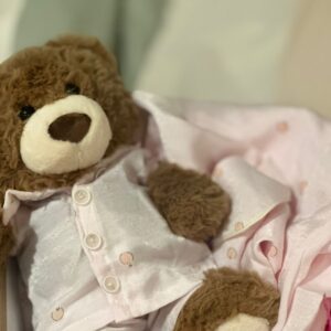 بجاما اللون الوردي طقم مع الدب